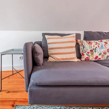 Guestready - Bright & Spacious 2-Bed Apt With Rooftop Terrace In Alcantara Apartament Lizbona